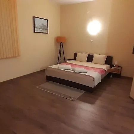Geto Guest house 2*