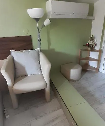 Geto Πανσιόν 2*